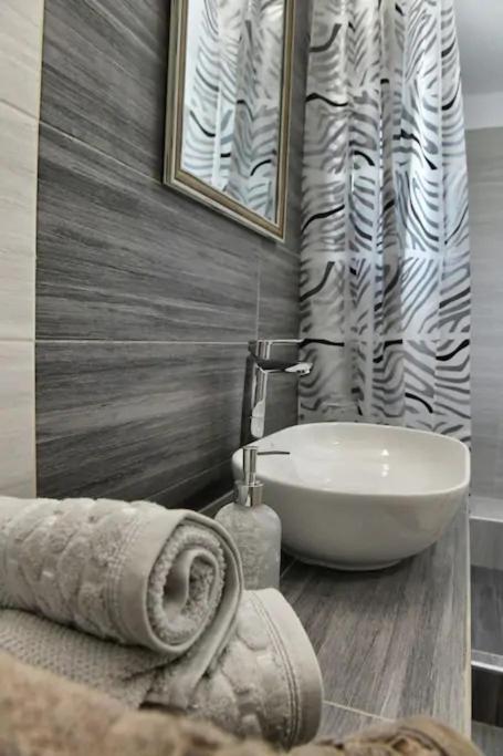 Crystallia Seaside Maisonette By Rentalspro- Nea Moudania Esterno foto