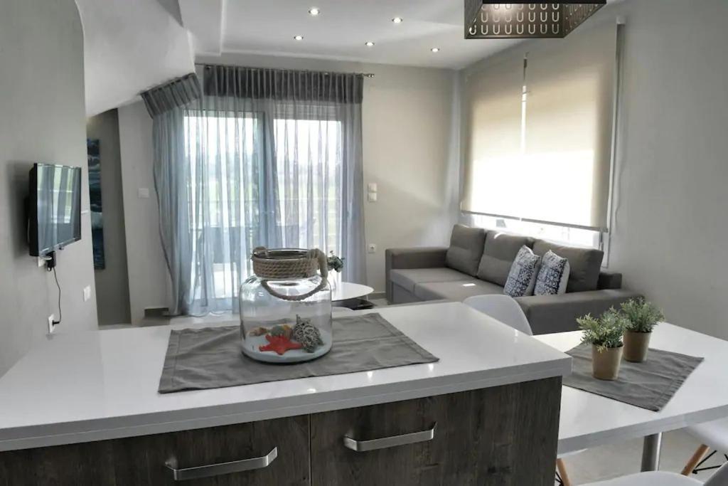 Crystallia Seaside Maisonette By Rentalspro- Nea Moudania Esterno foto