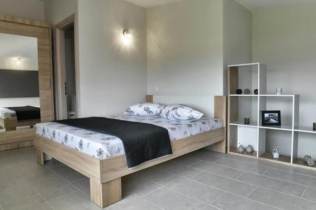 Crystallia Seaside Maisonette By Rentalspro- Nea Moudania Esterno foto